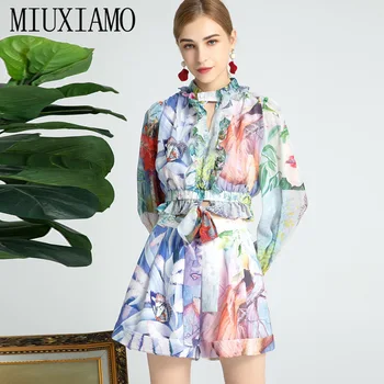 MIUXIMAO ir 2021. Pavasara Vasaras Sexy Pārsējs Butterfly Ziedu Drukāt garām Piedurknēm Ruffles Apkalpes Kakla Krekls + Šorti Komplekts Sievietēm Vestidos