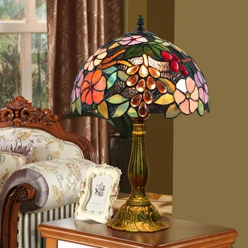Tiffany stikla lampu radošā viesistaba, ēdamistaba, guļamistaba gultas apdare, galda lampa, bārs pastorālo vīnogu ražas dāvanu gaismas