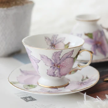 Ziedu Dizaina Eiropas Kaula porcelāna kafijas, kas Top Klases Porcelāna kafijas tase un apakštase Luksusa Dāvanas Pērle glazūru