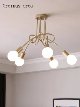 Ziemeļvalstu mūsdienu vienkārši multi galvas zelta griestu lampas, dzīvojamās istabas, guļamistabas post-modernās radošas personības LED dzelzs kulons lampas